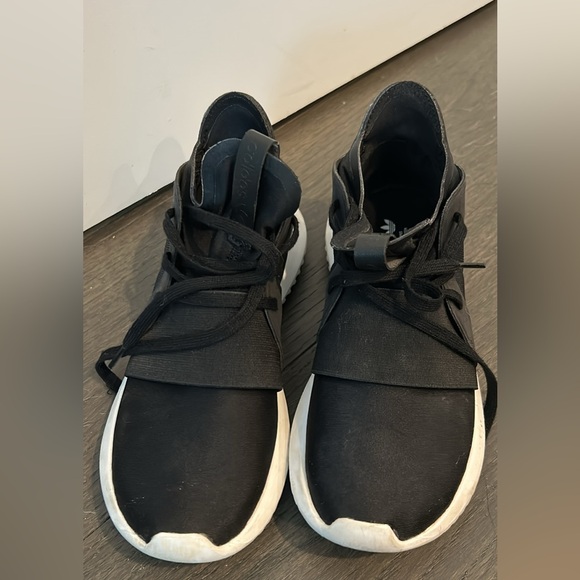 Adidas Black and White Sneakers Tubular - Picture 3 of 6